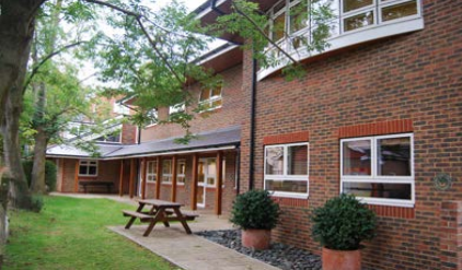 <em>伯格斯希尔女子中学</em>_Burgess Hill School for G
