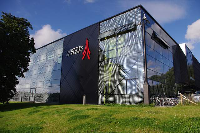 英国兰卡斯特大学本科预科申请条件
