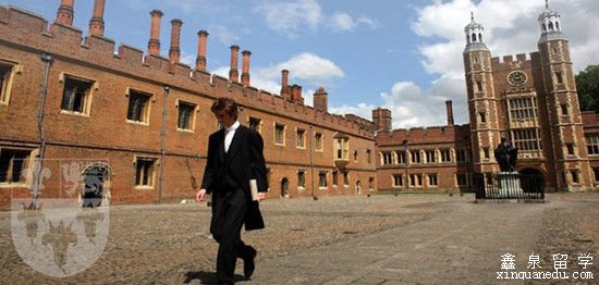 <a  data-cke-saved-href=\'http://www.xinquanedu.com/news/haiwaiyuanxiao/2012/0313/29864.html\' href=\'http://www.xinquanedu.com/news/haiwaiyuanxiao/2012/0313/29864.html\' target=\'_blank\'  title=\'伊顿公学\'>伊顿公学</a>校服