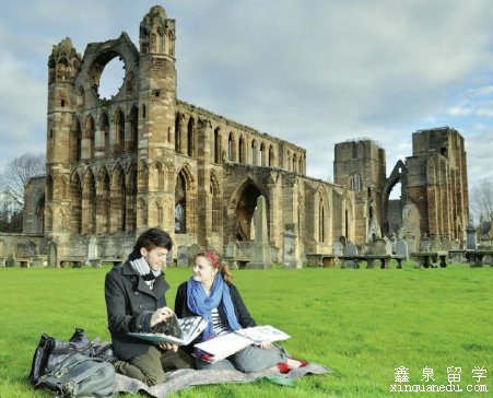 英国高地与岛屿大学硕士申请条件
