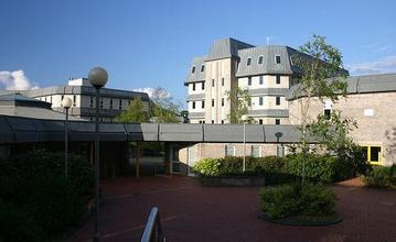 伯恩茅斯大学本科入学要求