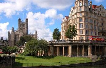 英国巴斯大学本科预科申请条件