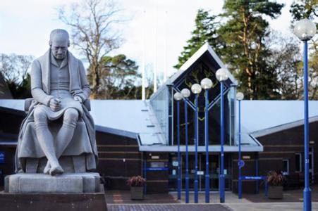 英国赫瑞瓦特大学国际银行与金融硕士申请条件