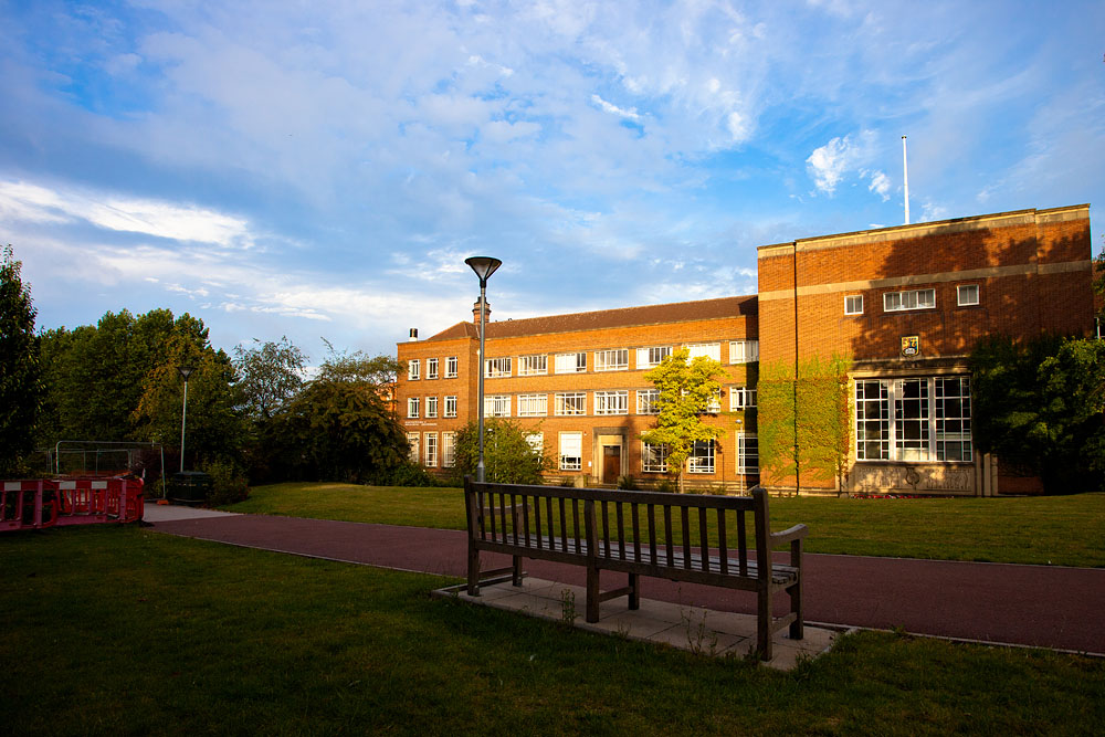 英国伯明翰大学国际会计与金融硕士申请条件