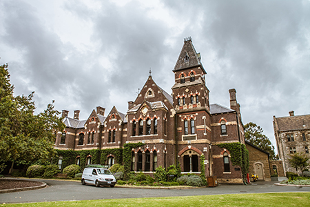 墨尔本大学学费一年多少钱