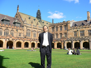 在悉尼大学校园