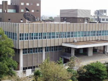 早稻田大学