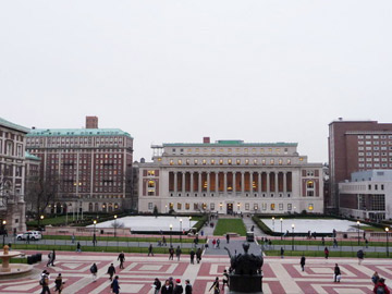 哥伦比亚大学